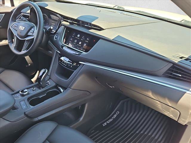 Certified 2024 Cadillac XT5 Luxury FWD image 29