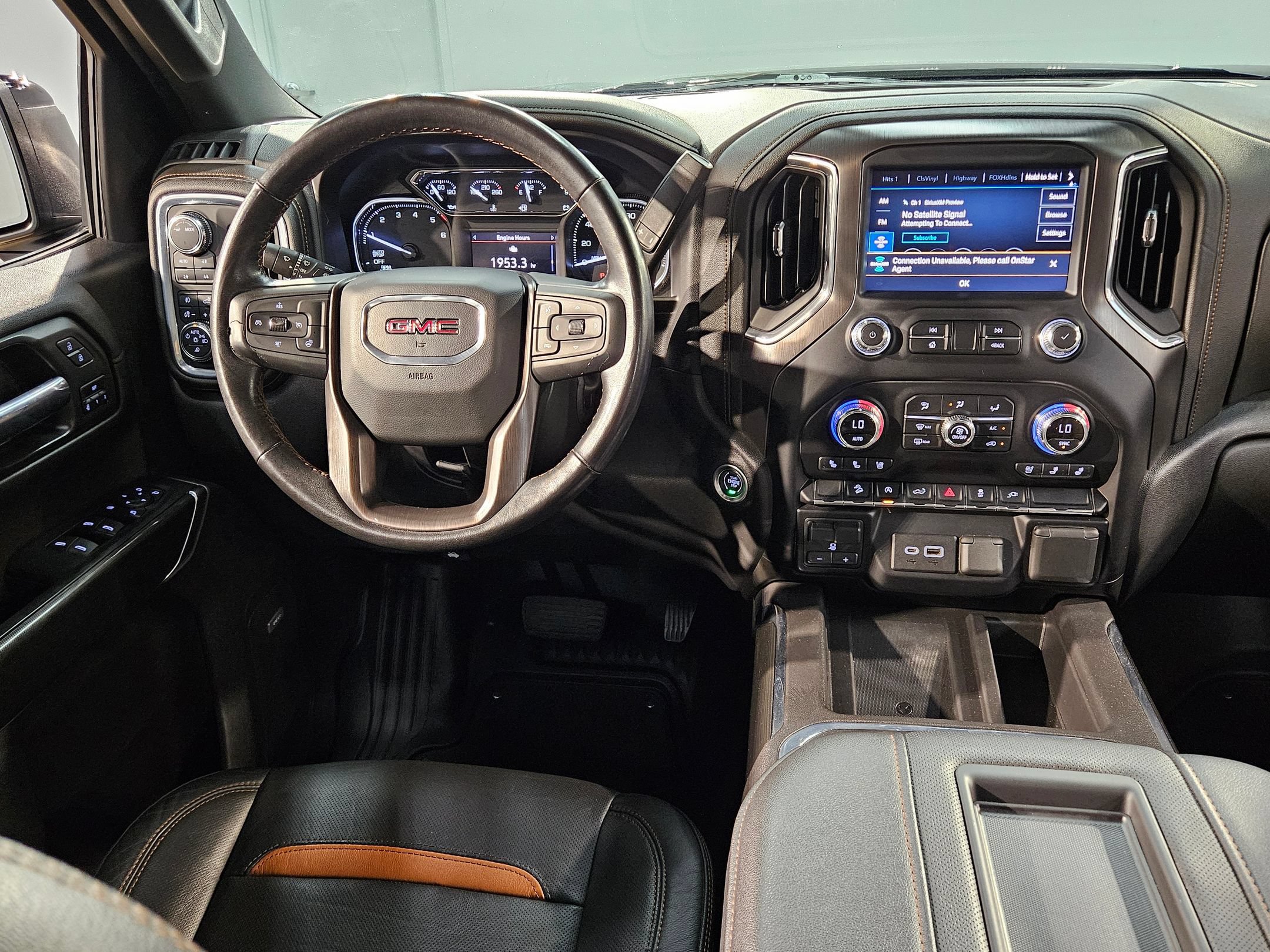 Used 2021 GMC Sierra 1500 AT4 w/ AT4 Preferred Package AWD/4WD image 9