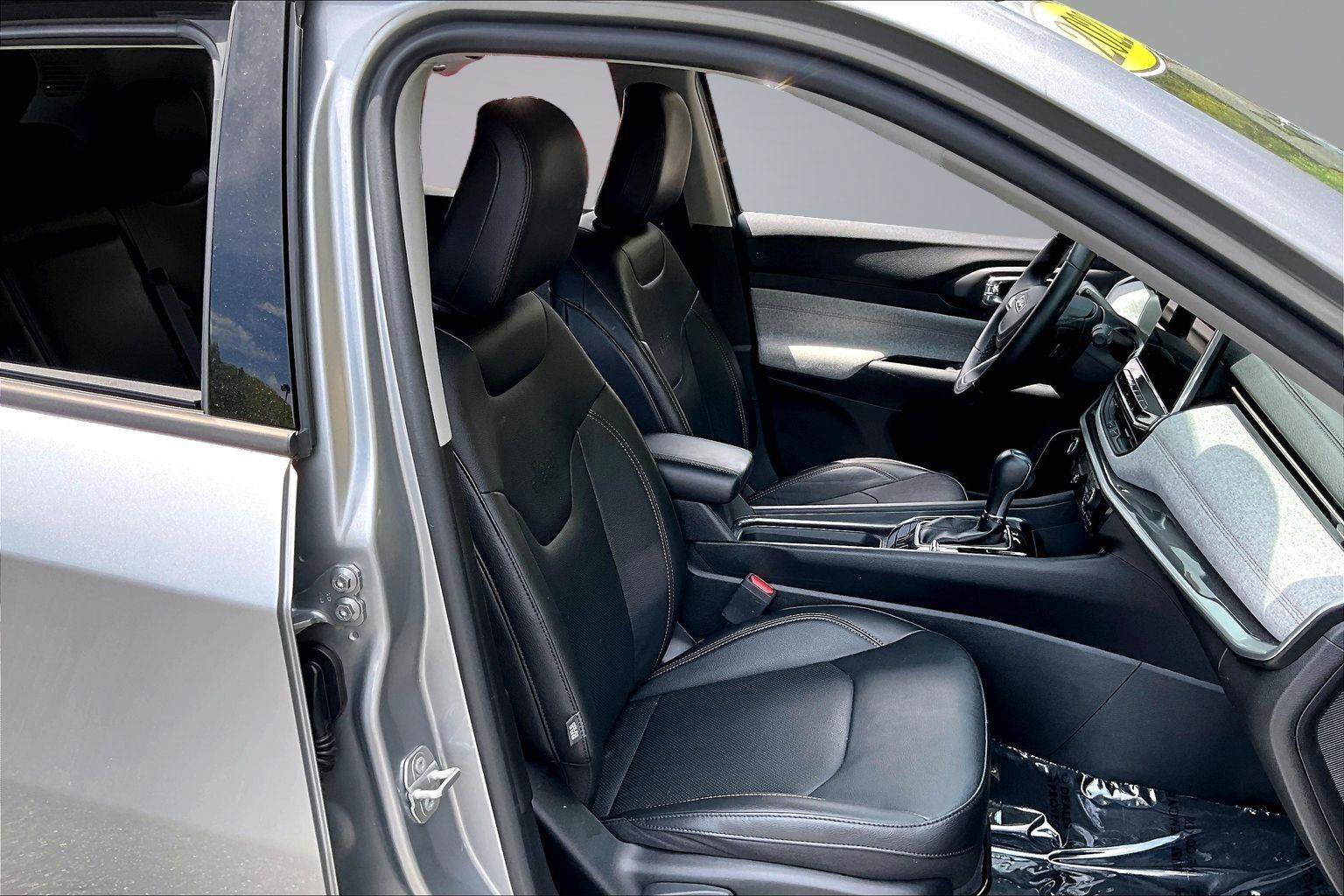 Certified 2022 Jeep Compass Latitude AWD/4WD image 7
