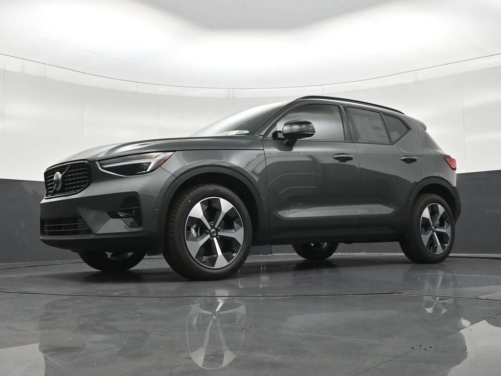 New 2026 Volvo XC40 B5 Plus w/ Climate Package AWD/4WD image 22