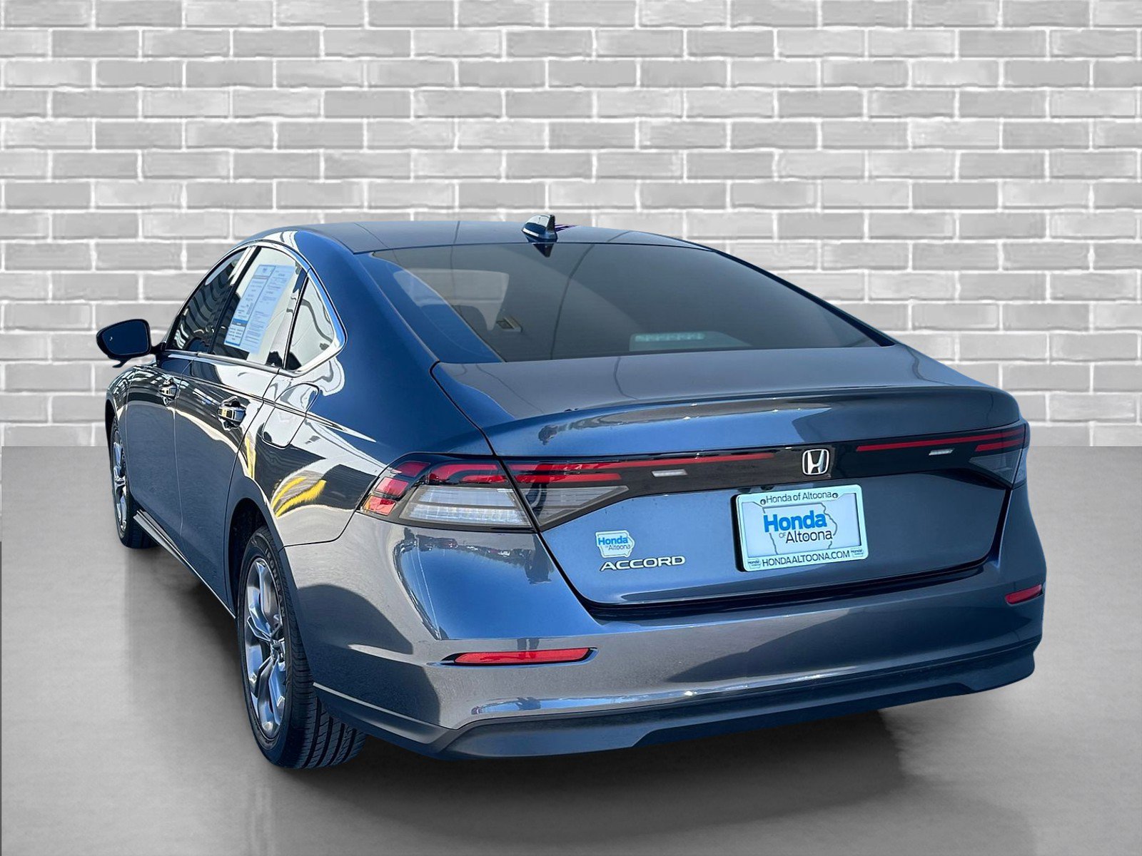 Used 2024 Honda Accord EX image 3