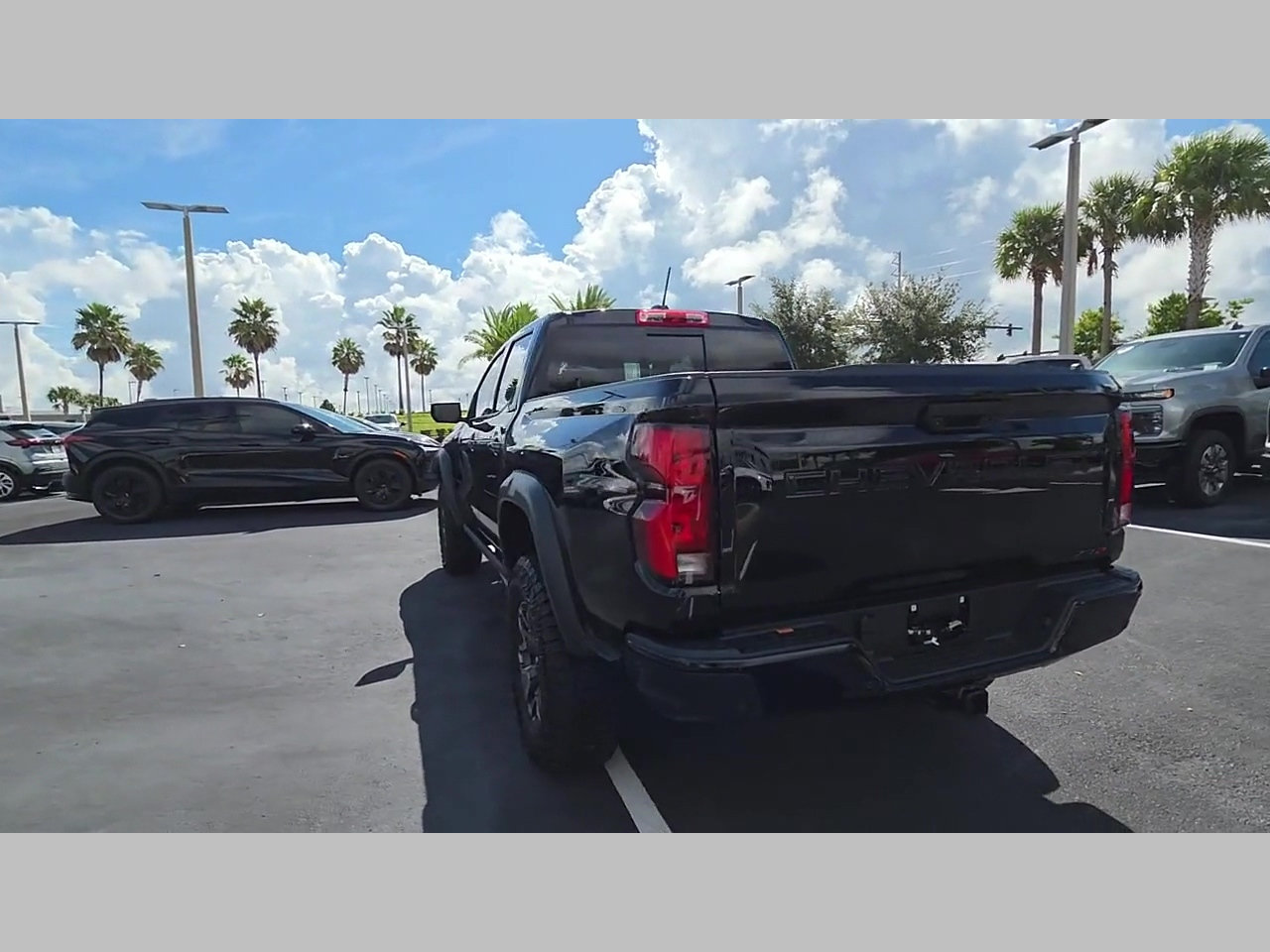 New 2026 Chevrolet Colorado ZR2 w/ Technology Package AWD/4WD image 24