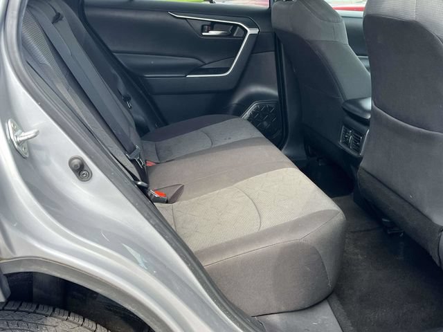 Used 2022 Toyota RAV4 XLE FWD image 21