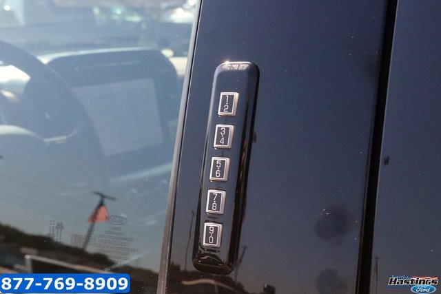 Used 2022 Ford F150 Lariat image 10