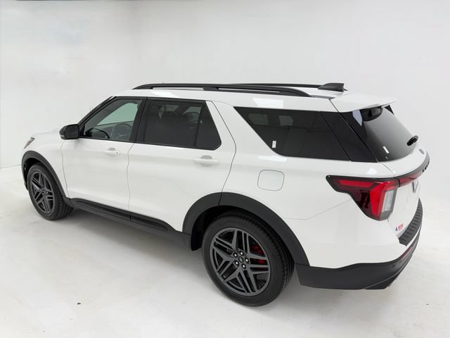 Used 2025 Ford Explorer ST RWD image 37