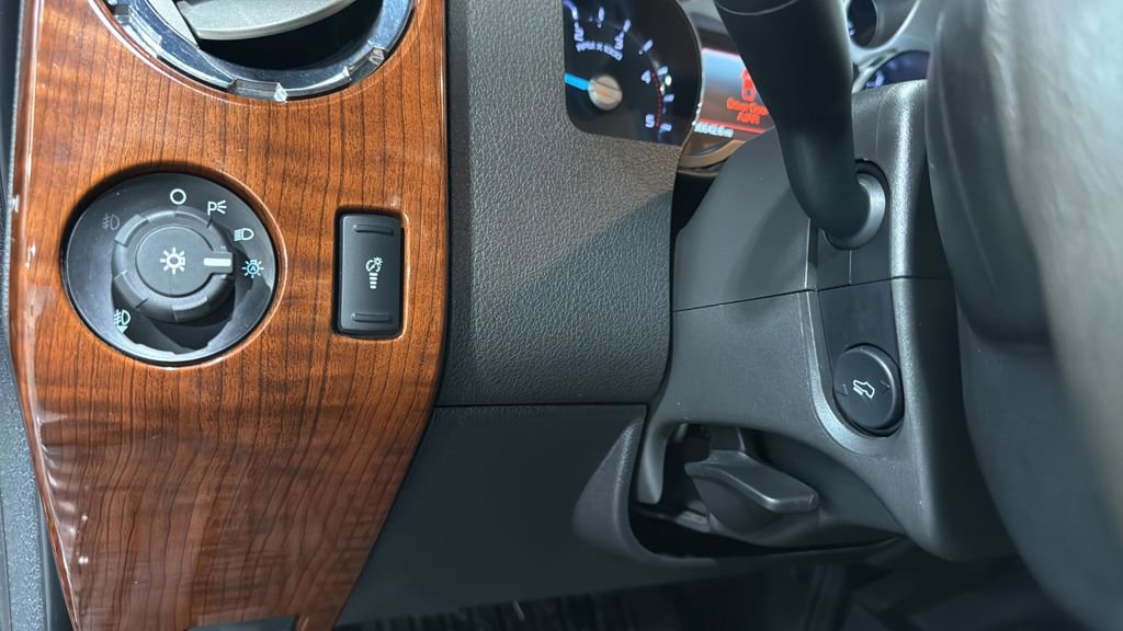 Used 2016 Ford F350 King Ranch w/ King Ranch w/Chrome Package AWD/4WD image 38