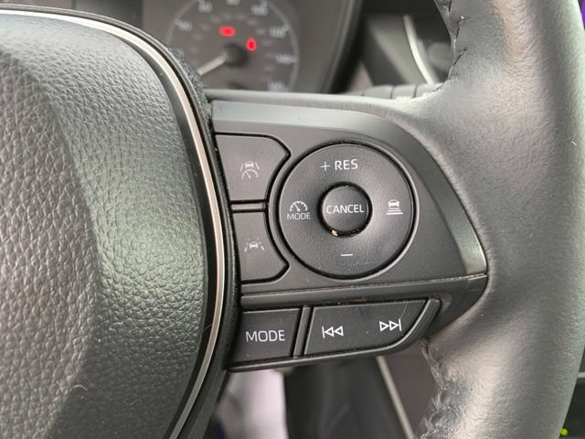 Used 2024 Toyota Corolla Cross LE FWD image 27