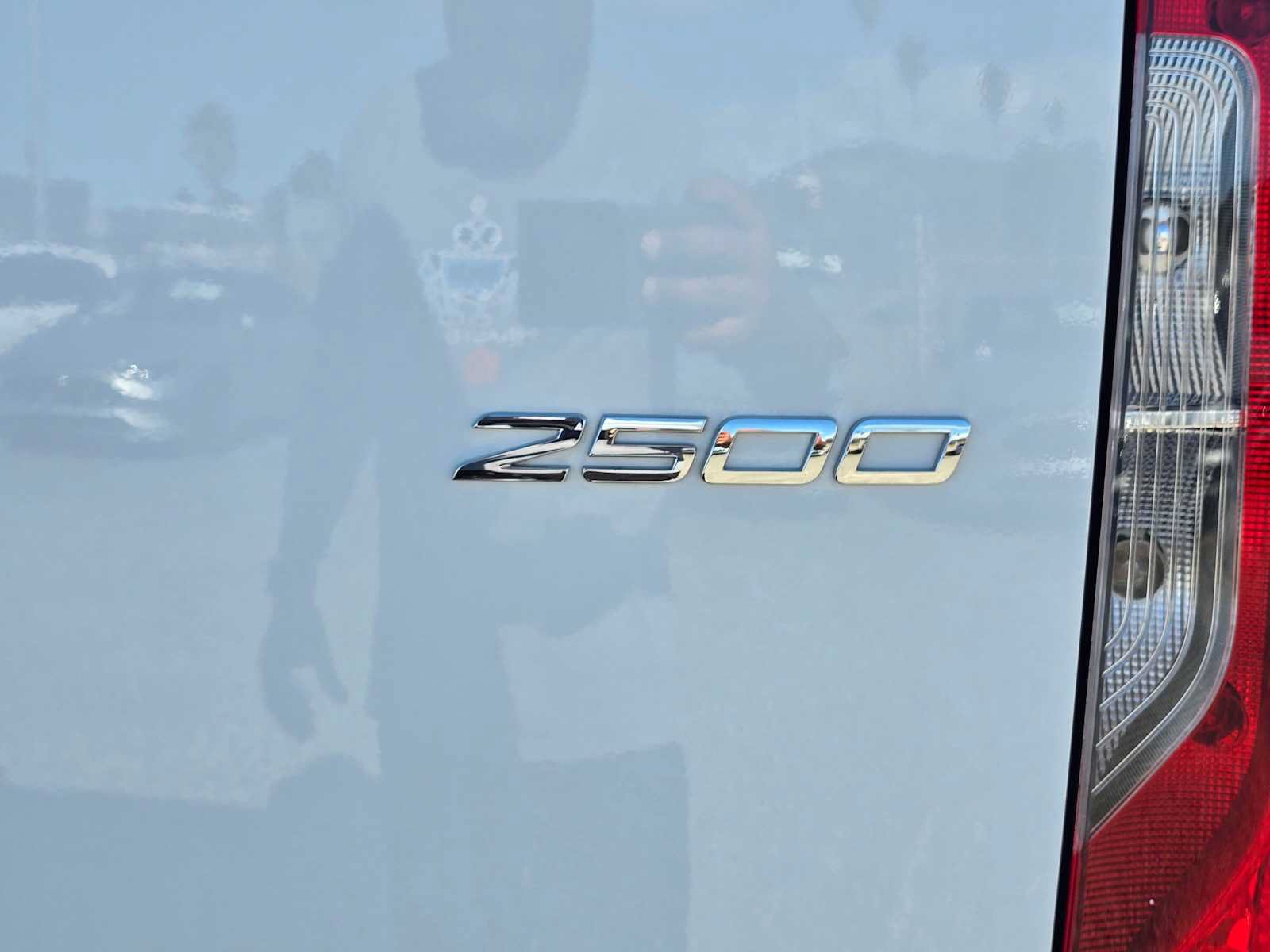 Used 2025 Mercedes-Benz Sprinter 2500 image 15