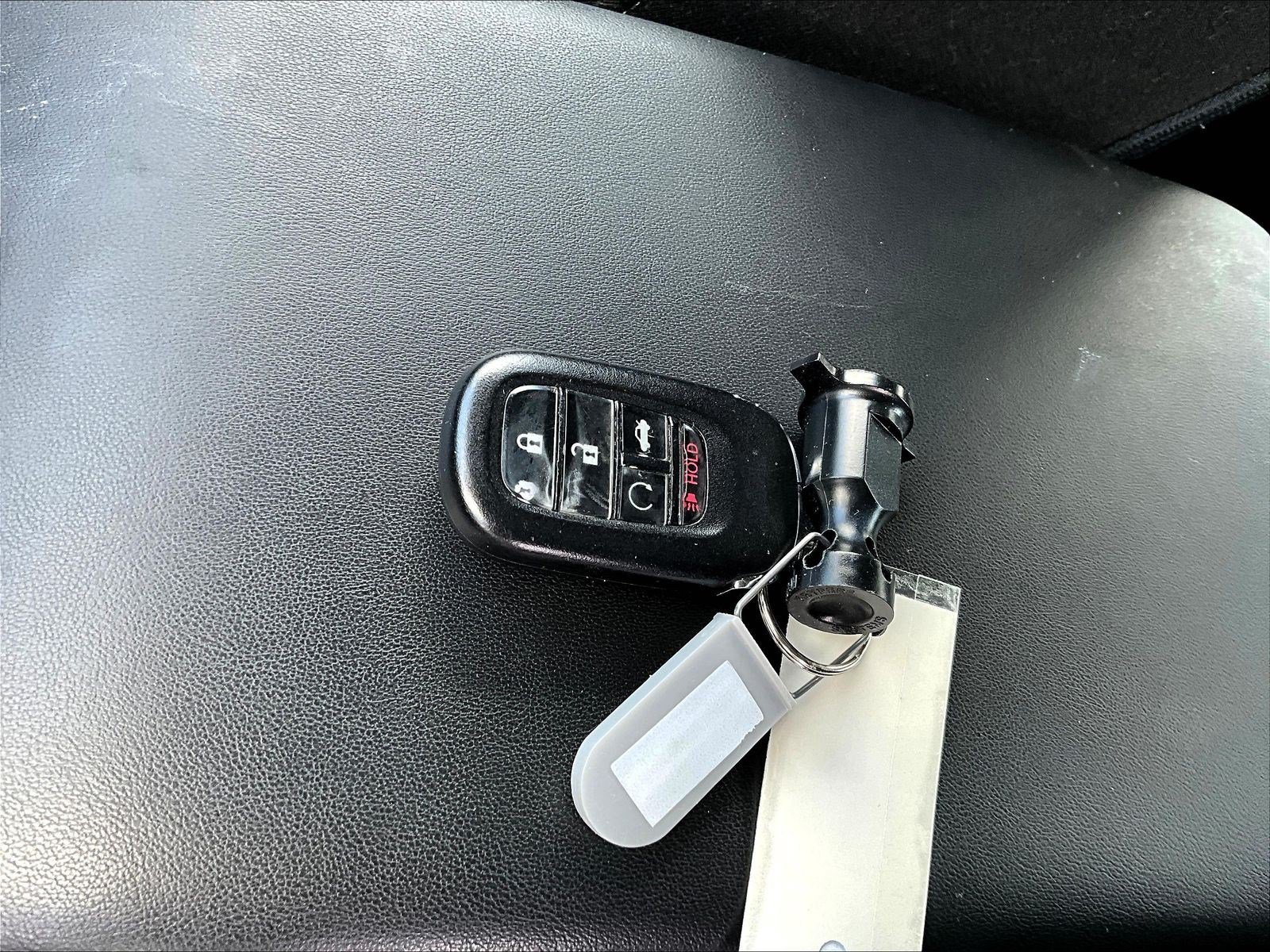 Used 2023 Honda Accord EX image 31