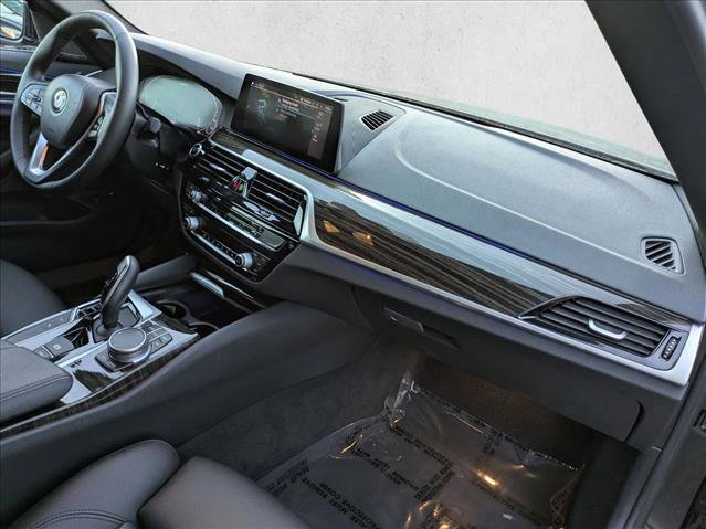 Used 2020 BMW 530e image 23