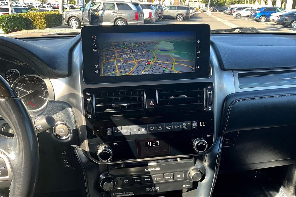 Used 2023 Lexus GX 460 Premium w/ Accessory Package image 8