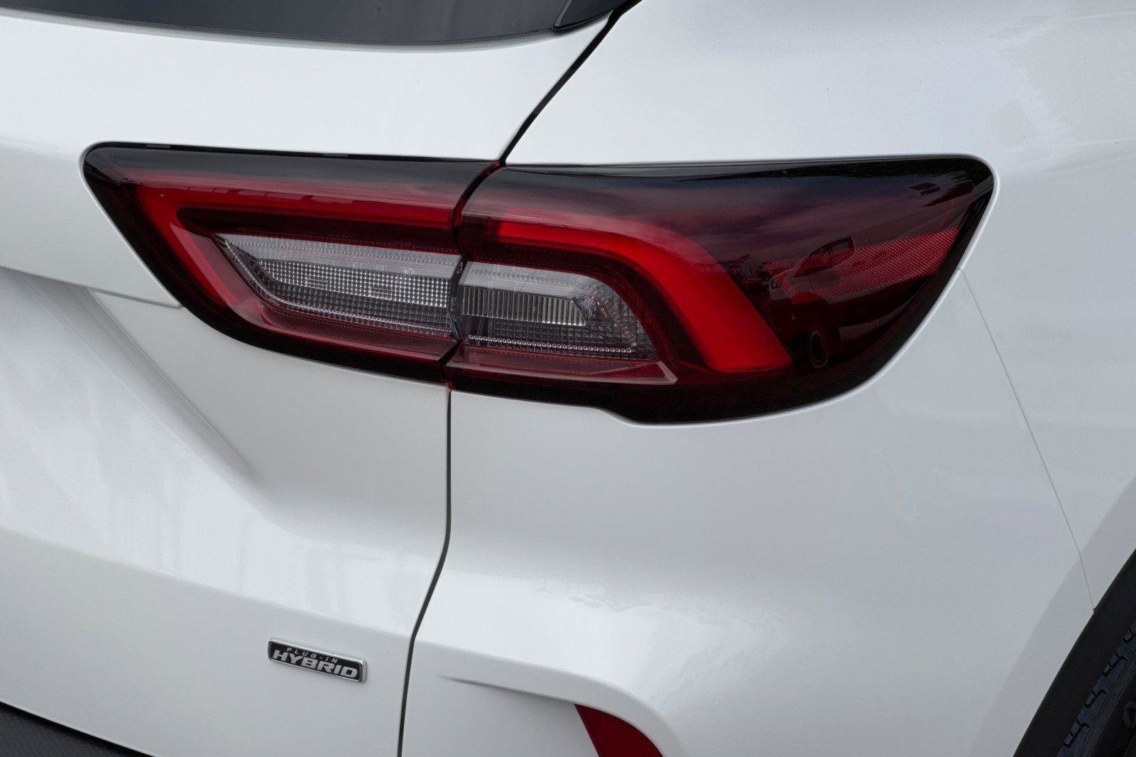 New 2025 Ford Escape PHEV image 6