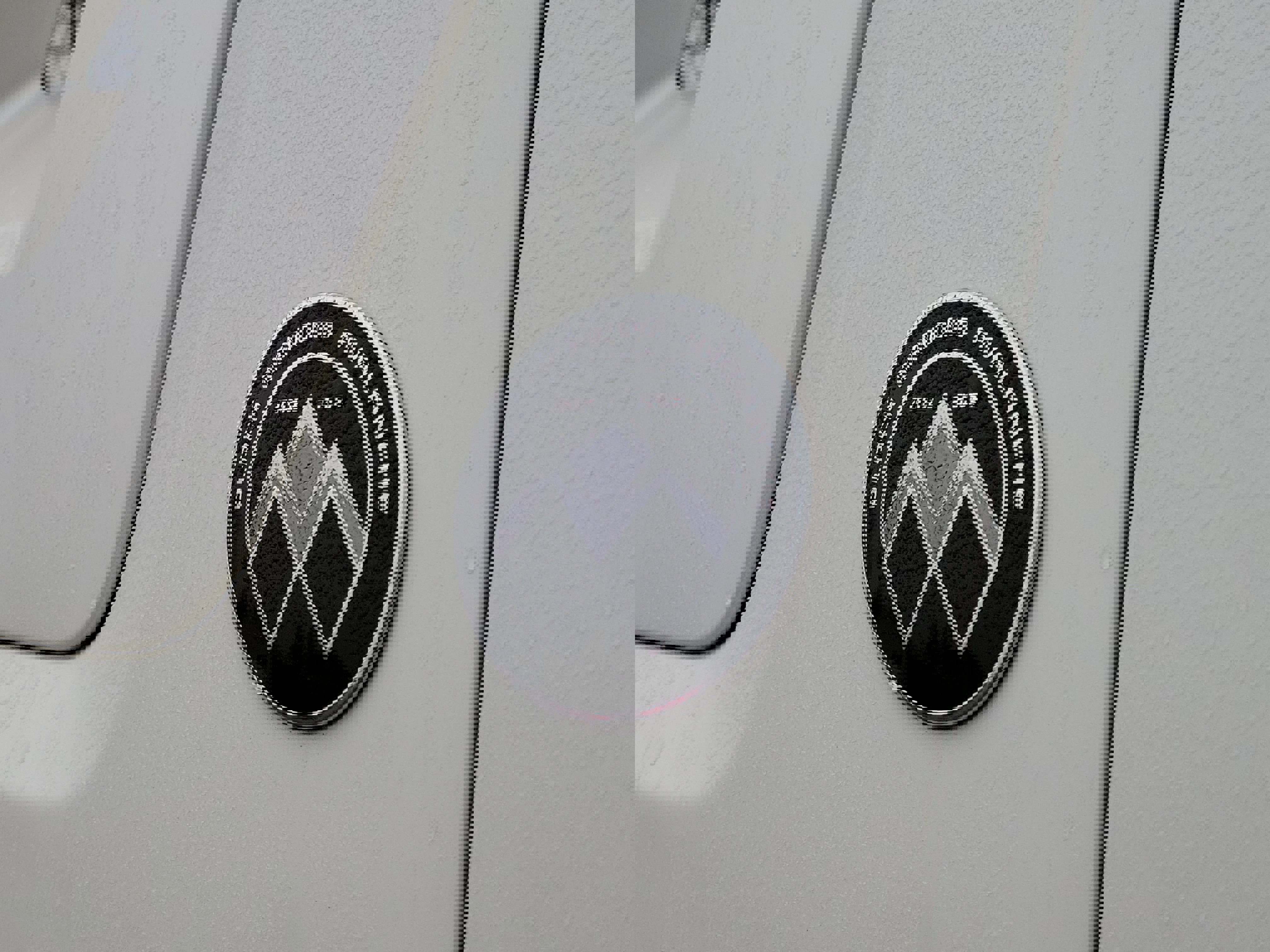 Used 2013 Chevrolet Avalanche LTZ image 7