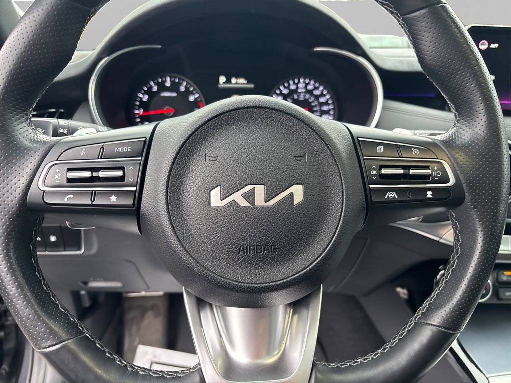 Used 2022 Kia Stinger GT1 image 24