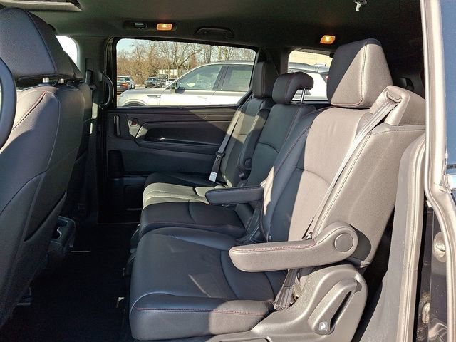 Used 2024 Honda Odyssey Sport image 13