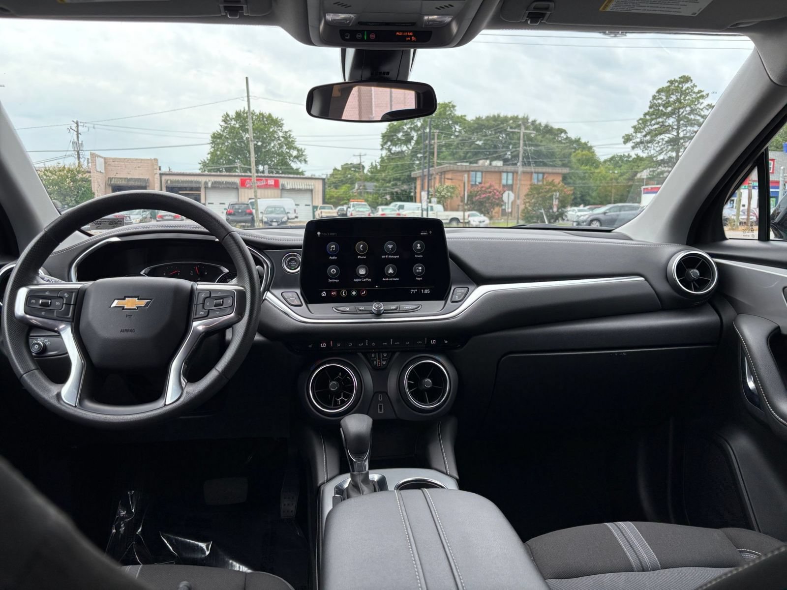 Used 2025 Chevrolet Blazer LT FWD image 33