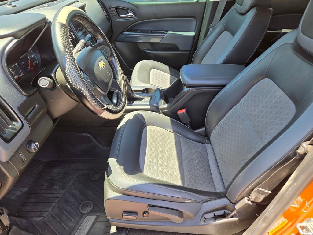 Used 2017 Chevrolet Colorado Z71 RWD image 6
