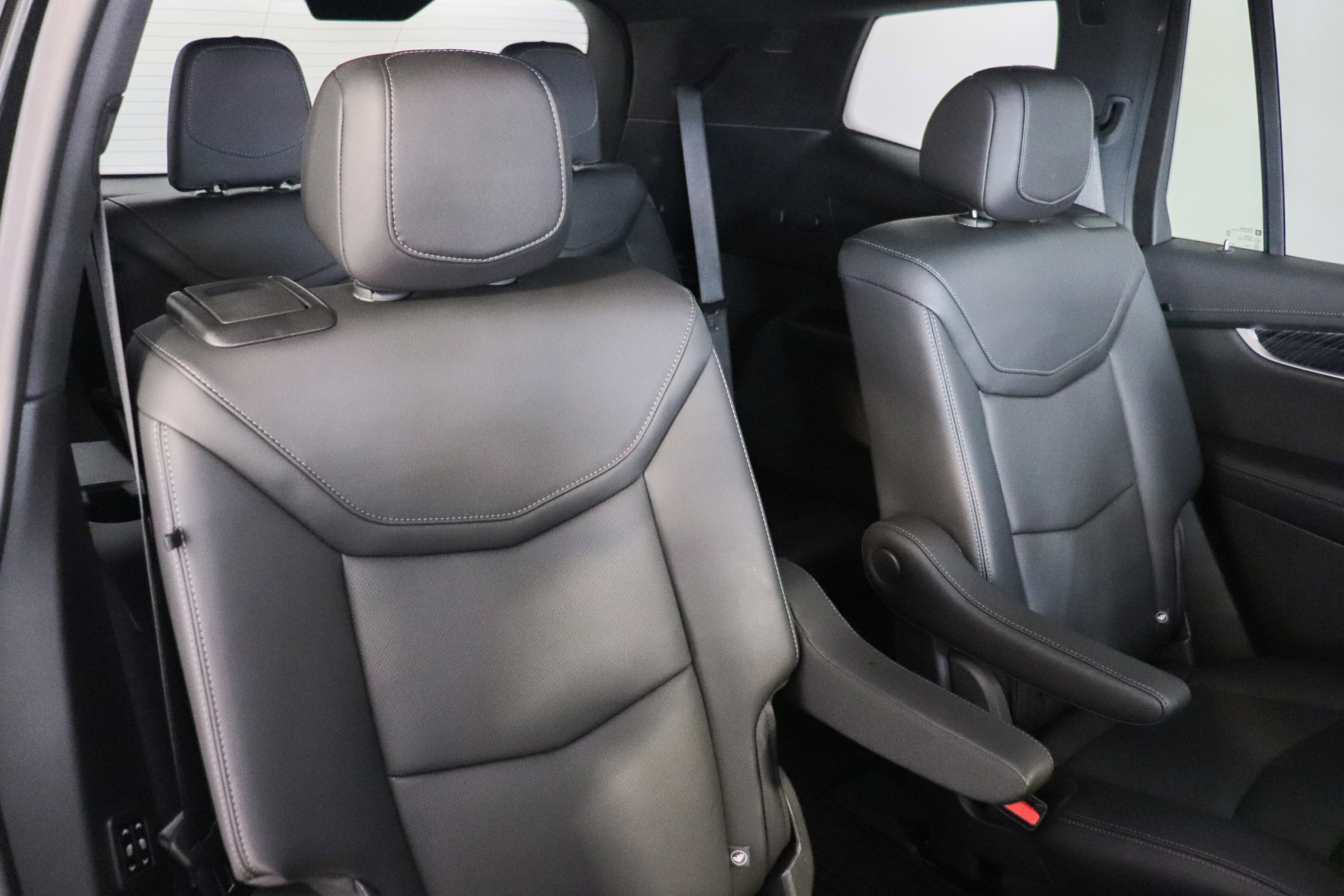 Used 2024 Cadillac XT6 Premium Luxury w/ Technology Package AWD/4WD image 25