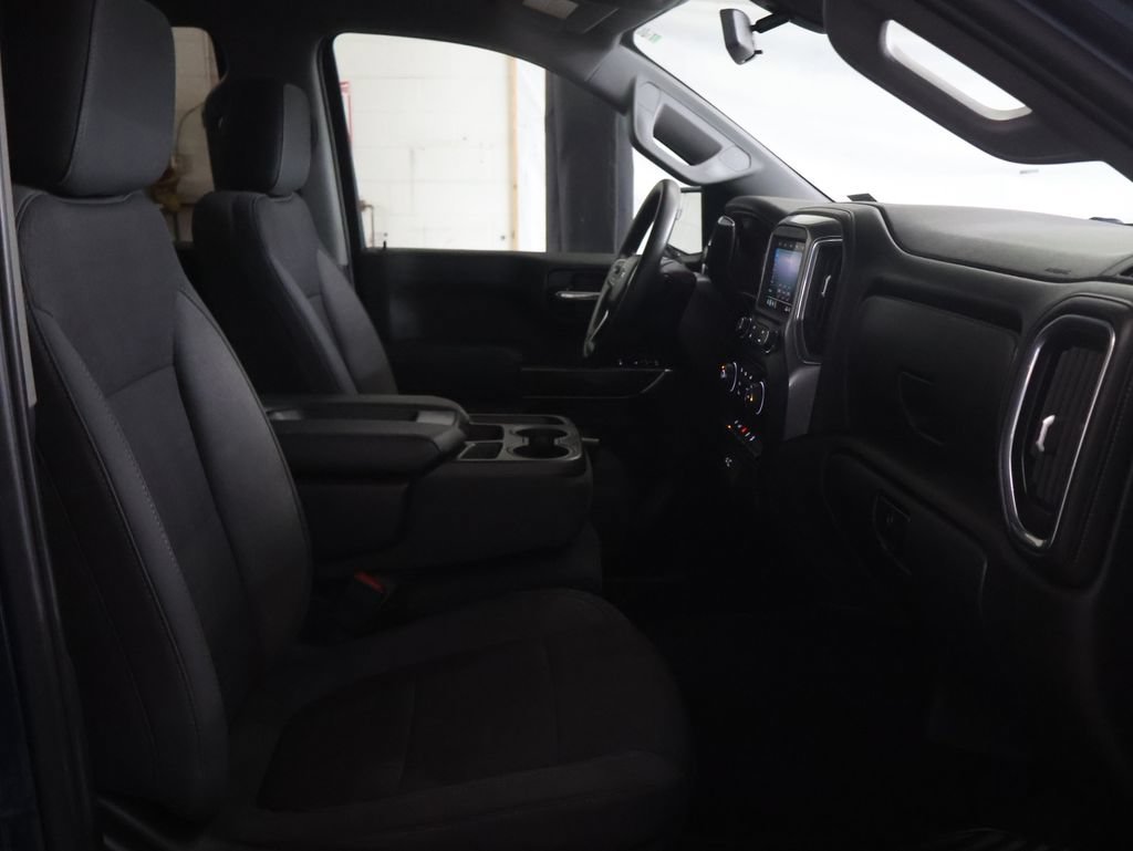 Used 2020 Chevrolet Silverado 1500 RST w/ Z71 Off-Road Package AWD/4WD image 9