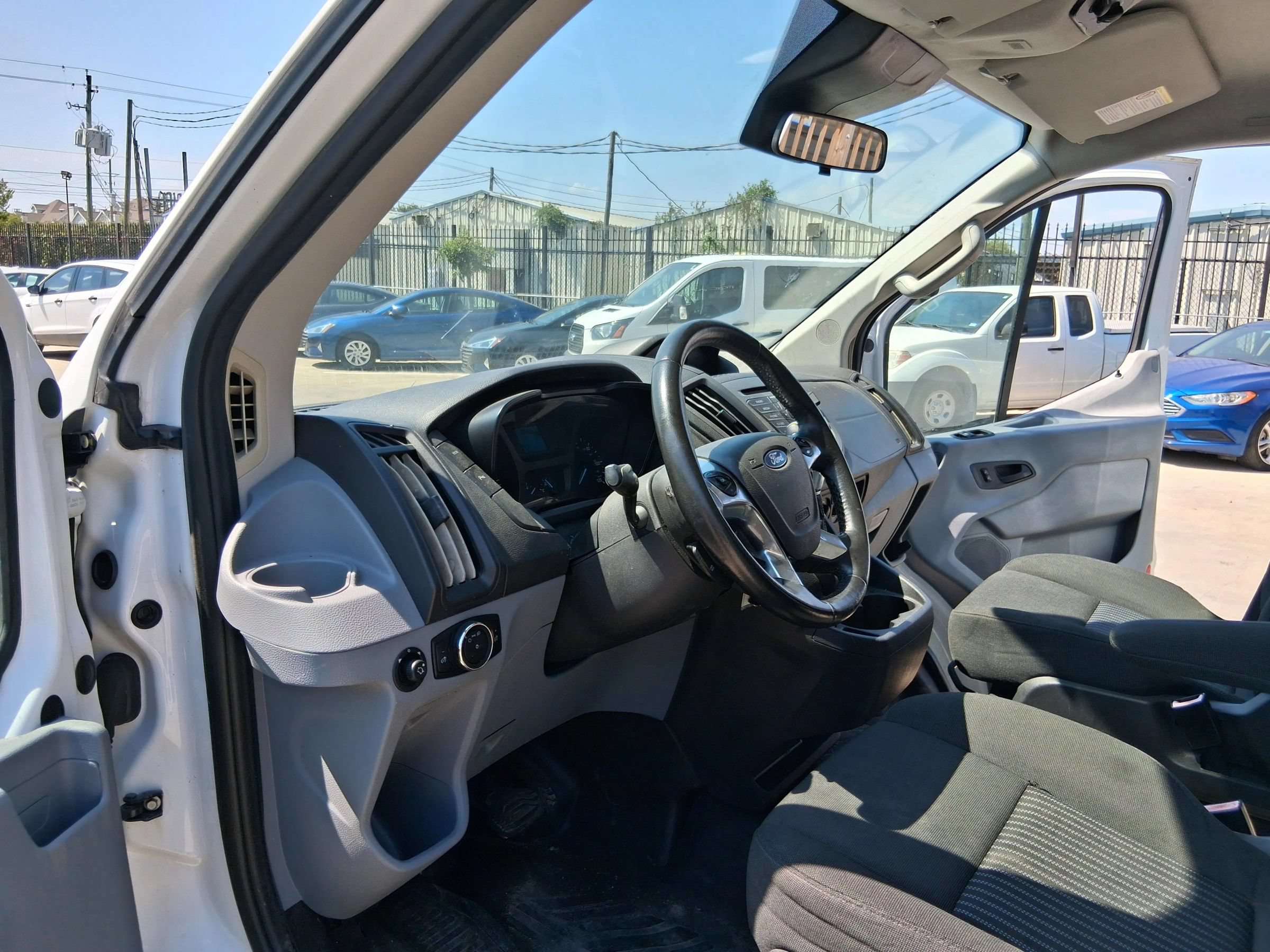 Used 2016 Ford Transit 150 130 Low Roof RWD image 22