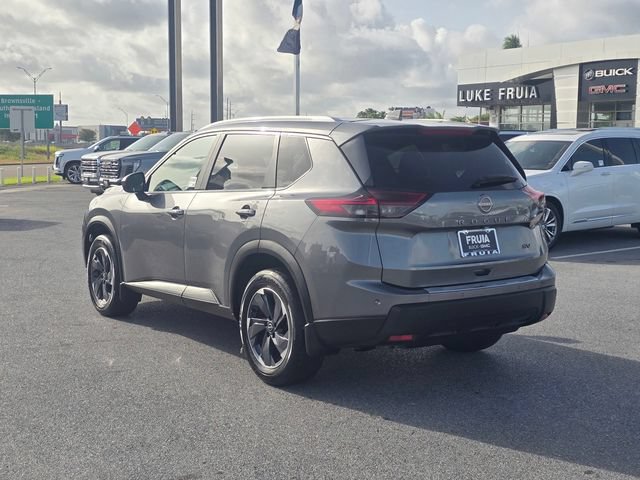 Used 2024 Nissan Rogue SV w/ SV Premium Package FWD image 7