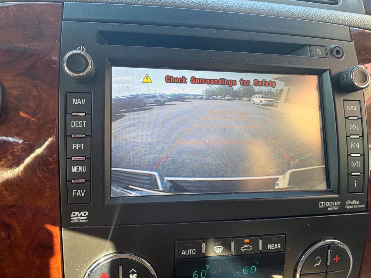 Used 2012 Chevrolet Avalanche LTZ AWD/4WD image 17