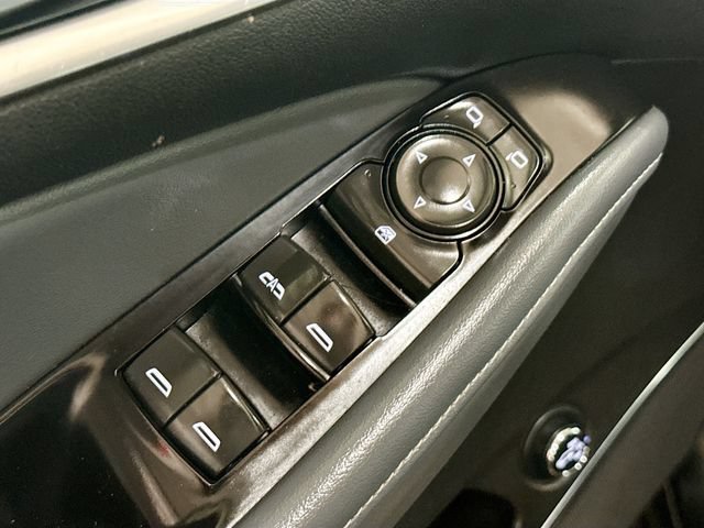 Used 2018 Buick Enclave Essence FWD image 18