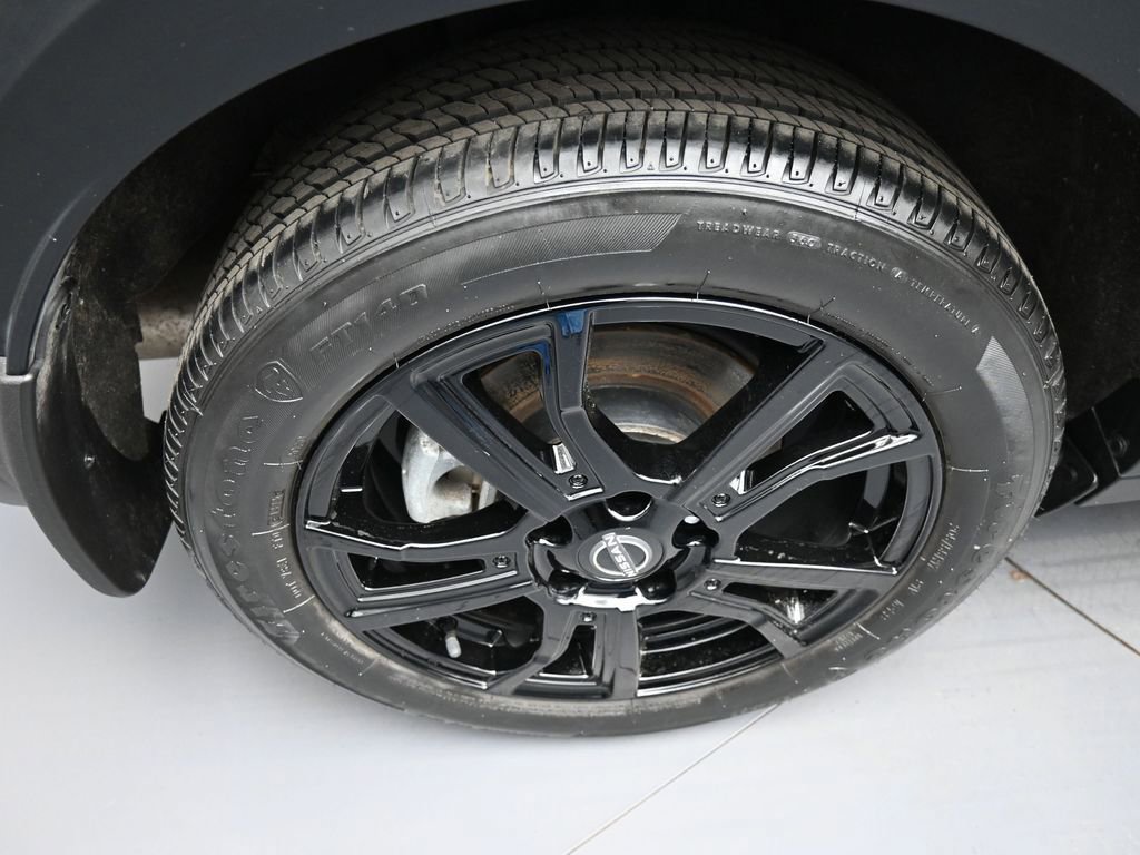 Used 2023 Nissan Kicks SV image 12