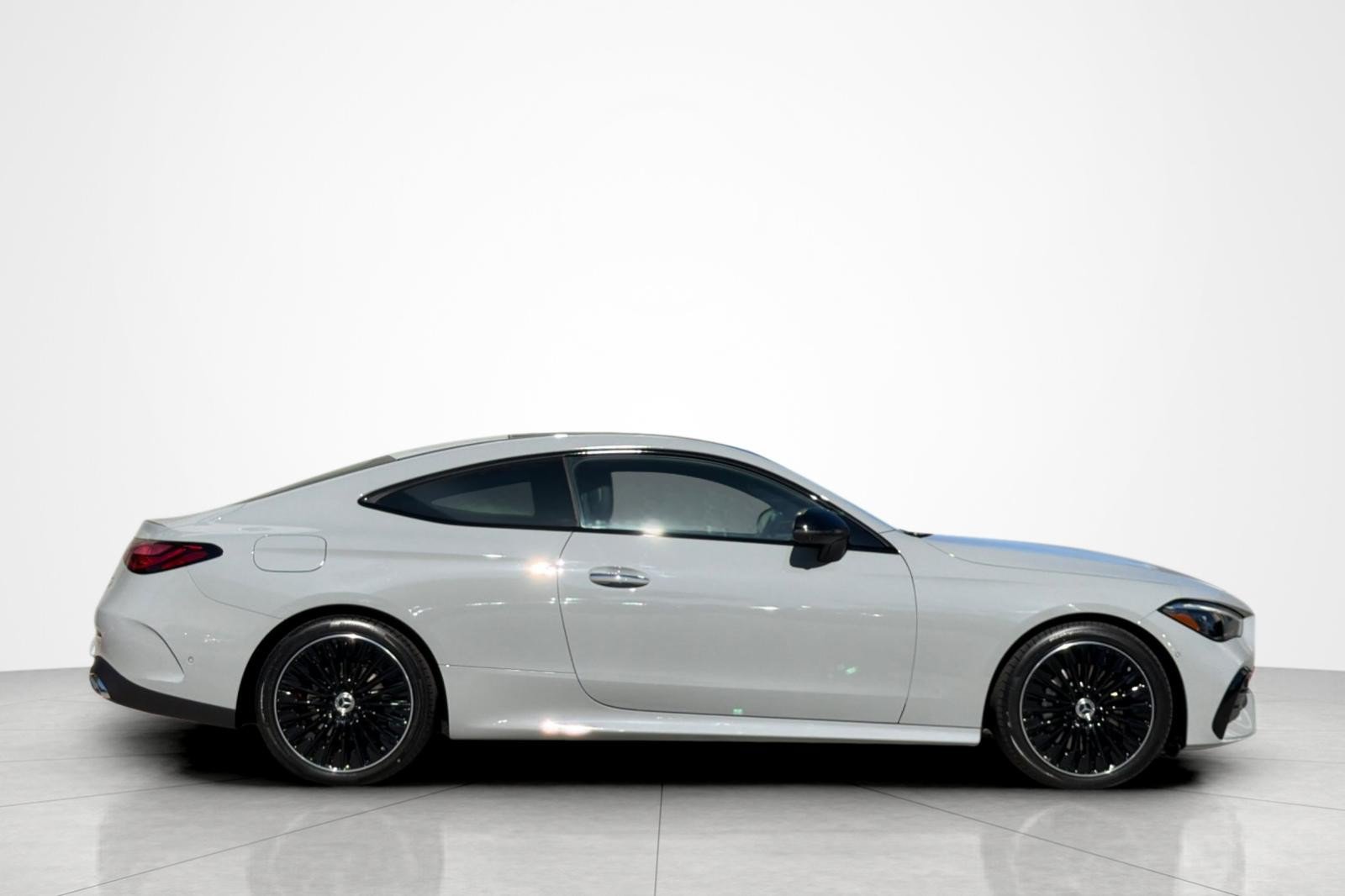 New 2026 Mercedes-Benz CLE 300 4MATIC Coupe image 6
