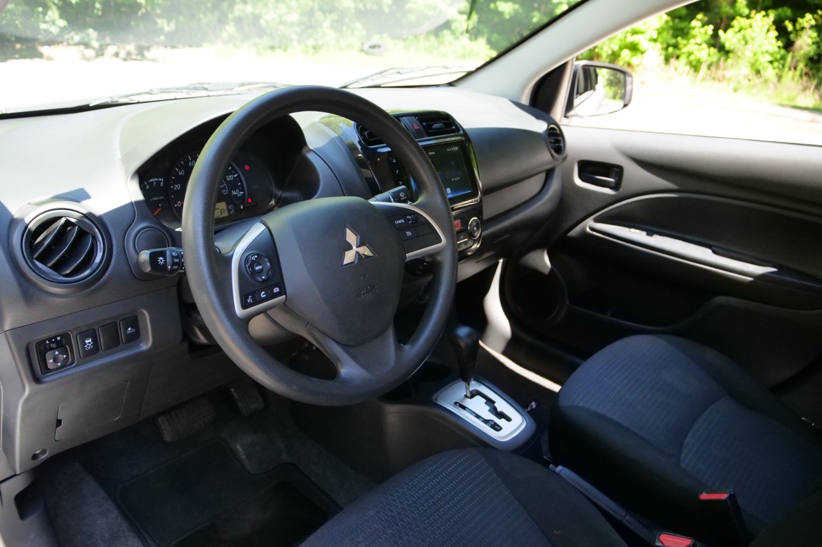 Used 2024 Mitsubishi Mirage G4 ES FWD image 2