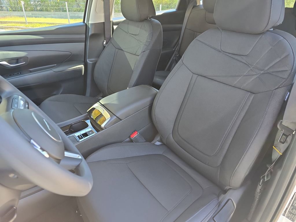 Used 2026 Hyundai Tucson SE image 14