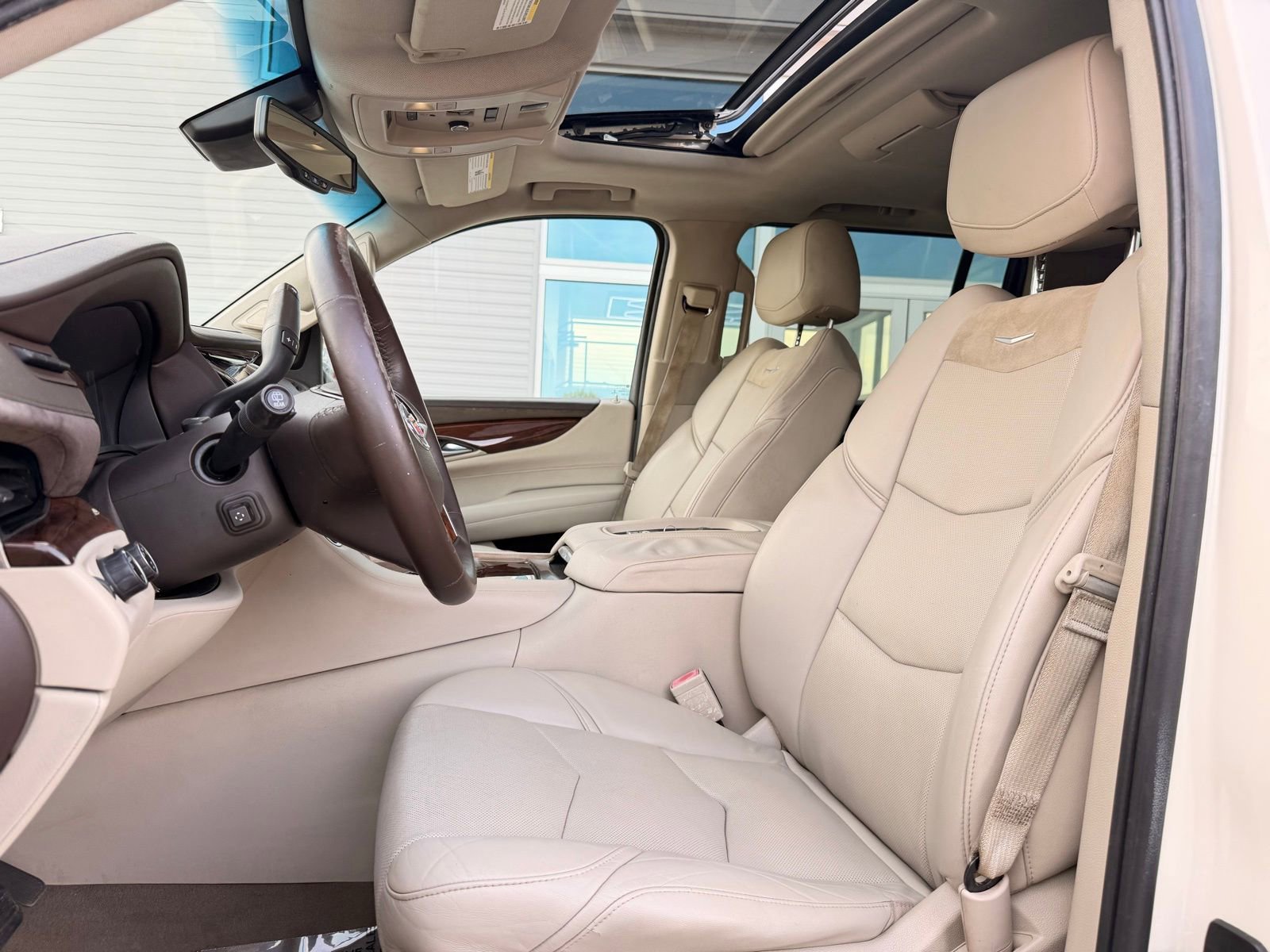 Used 2015 Cadillac Escalade ESV Premium AWD/4WD image 16