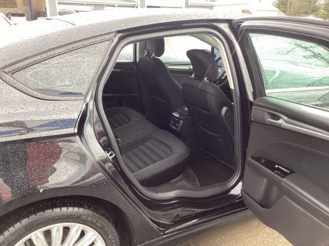 Used 2013 Ford Fusion SE image 6