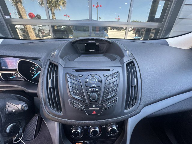 Used 2015 Ford Escape SE image 19