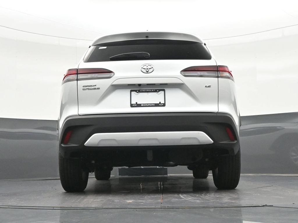 Used 2026 Toyota Corolla Cross LE FWD image 28