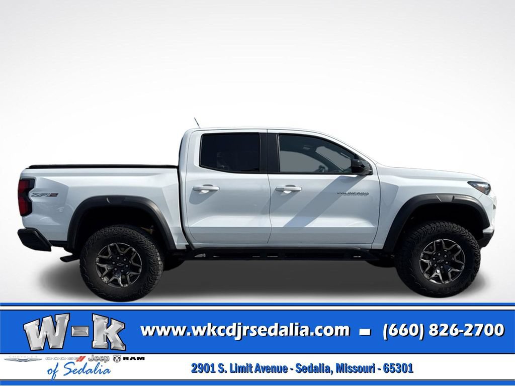 Used 2024 Chevrolet Colorado ZR2 AWD/4WD image 6