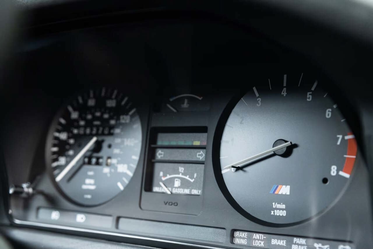 Used 1988 BMW M5 RWD image 39