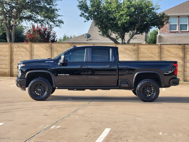 Used 2025 Chevrolet Silverado 2500 ZR2 w/ Technology Package AWD/4WD image 14