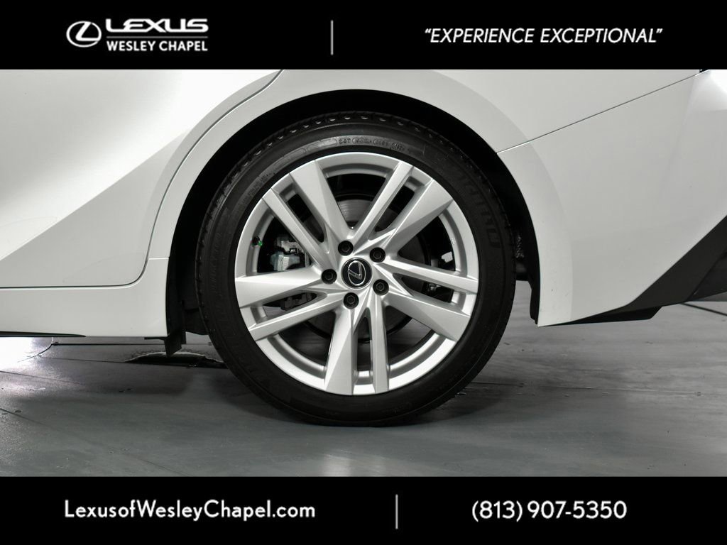 Used 2025 Lexus IS 300 w/ Comfort Package RWD image 11