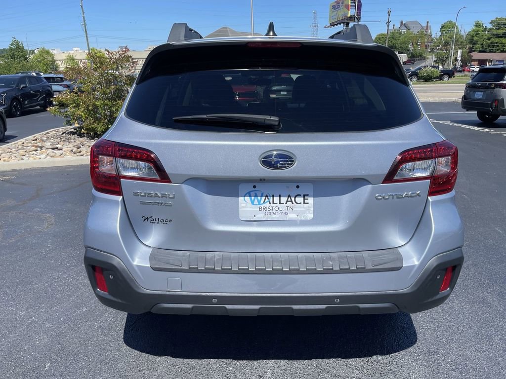 Used 2018 Subaru Outback 2.5i Limited AWD/4WD image 5