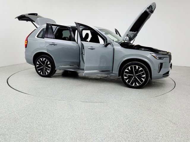 New 2026 Volvo XC90 B6 Plus w/ Protection Package Premier image 10