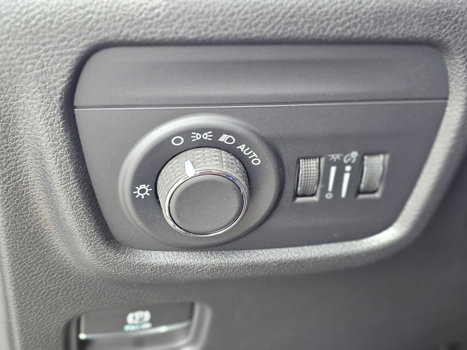 New 2026 Jeep Grand Cherokee L Altitude RWD image 17