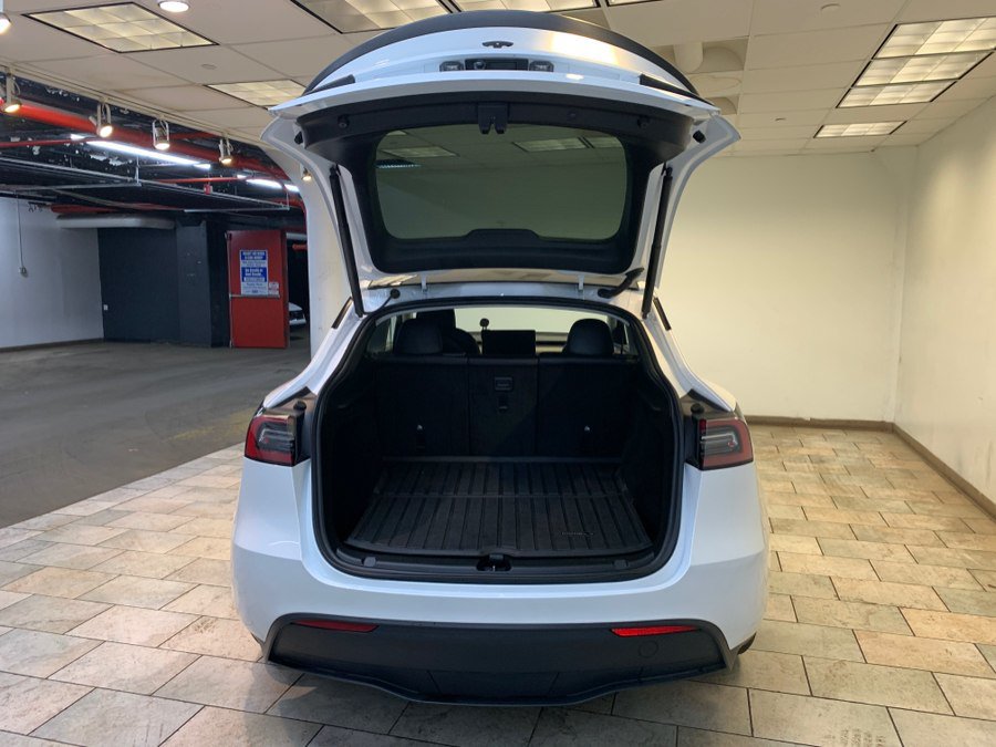 Used 2023 Tesla Model Y Performance AWD/4WD image 54