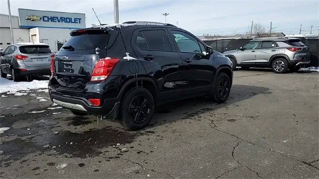 Certified 2022 Chevrolet Trax LT w/ LT Convenience Package image 8