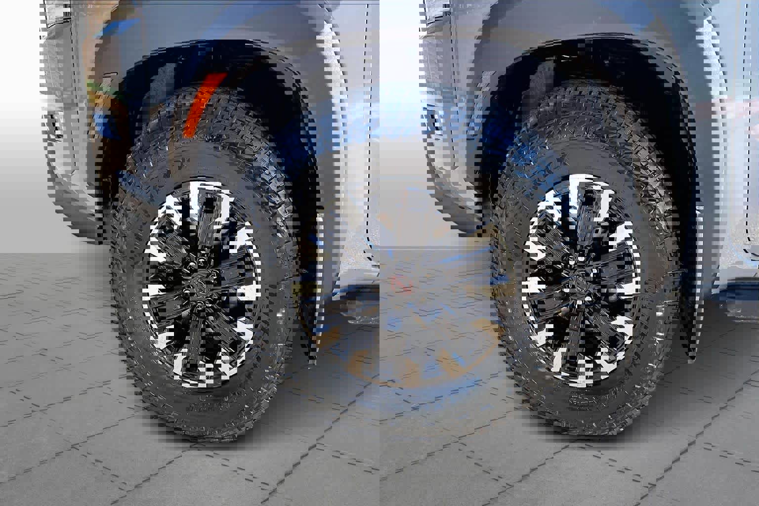 Used 2023 Nissan Frontier PRO-4X w/ Pro Convenience Package image 11