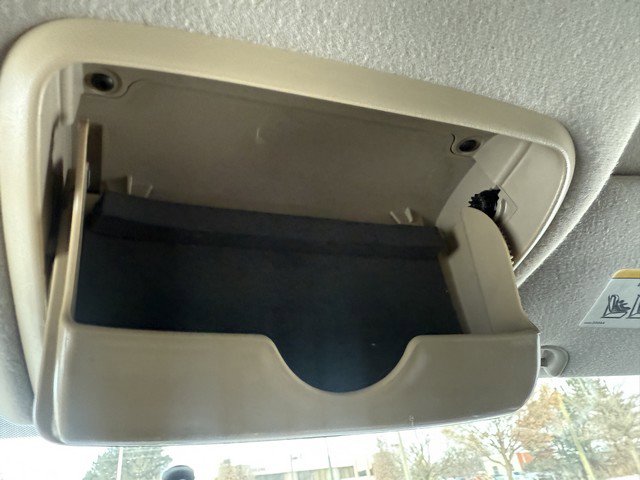 Used 2006 Chrysler Pacifica Touring FWD image 37