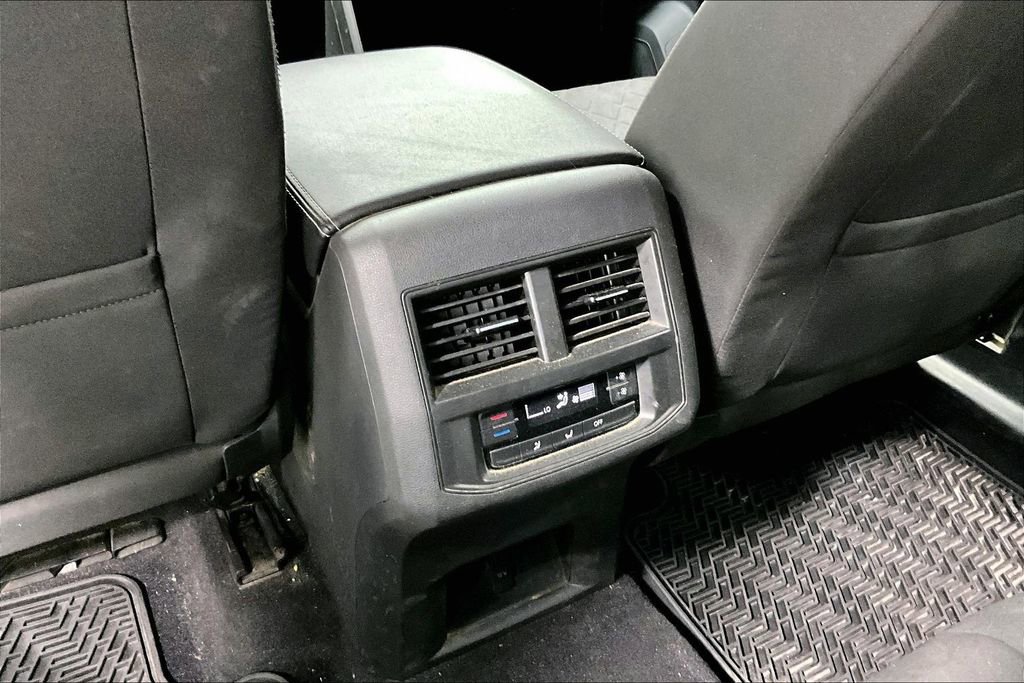 Used 2021 Volkswagen Atlas S w/ MDO Package (Bench Seat) image 30