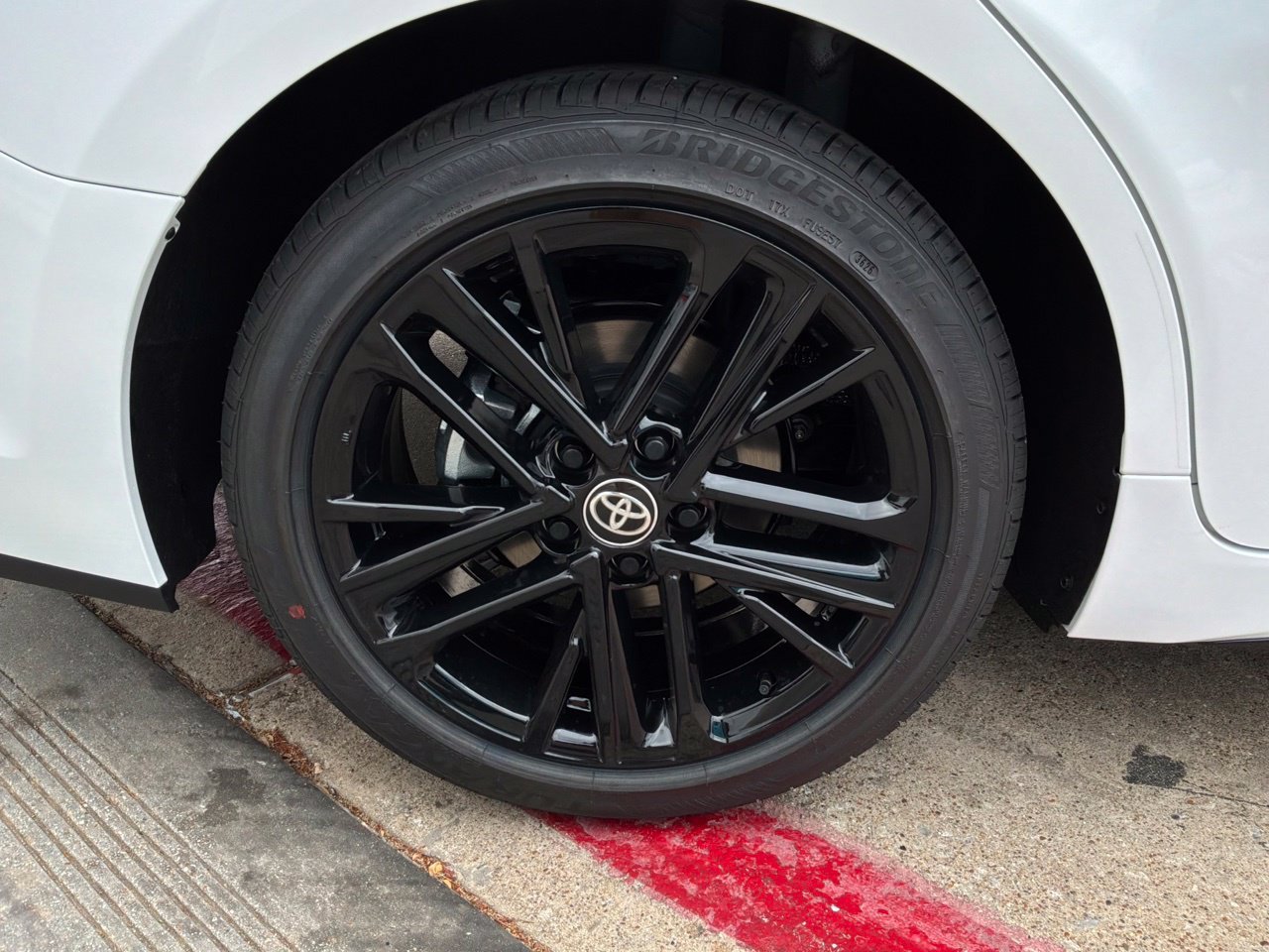 New 2026 Toyota Camry SE w/ Convenience Package FWD image 8