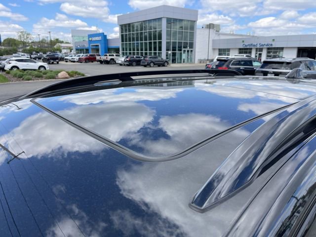 Used 2023 GMC Terrain AT4 w/ LPO, Floor Liner Package image 3