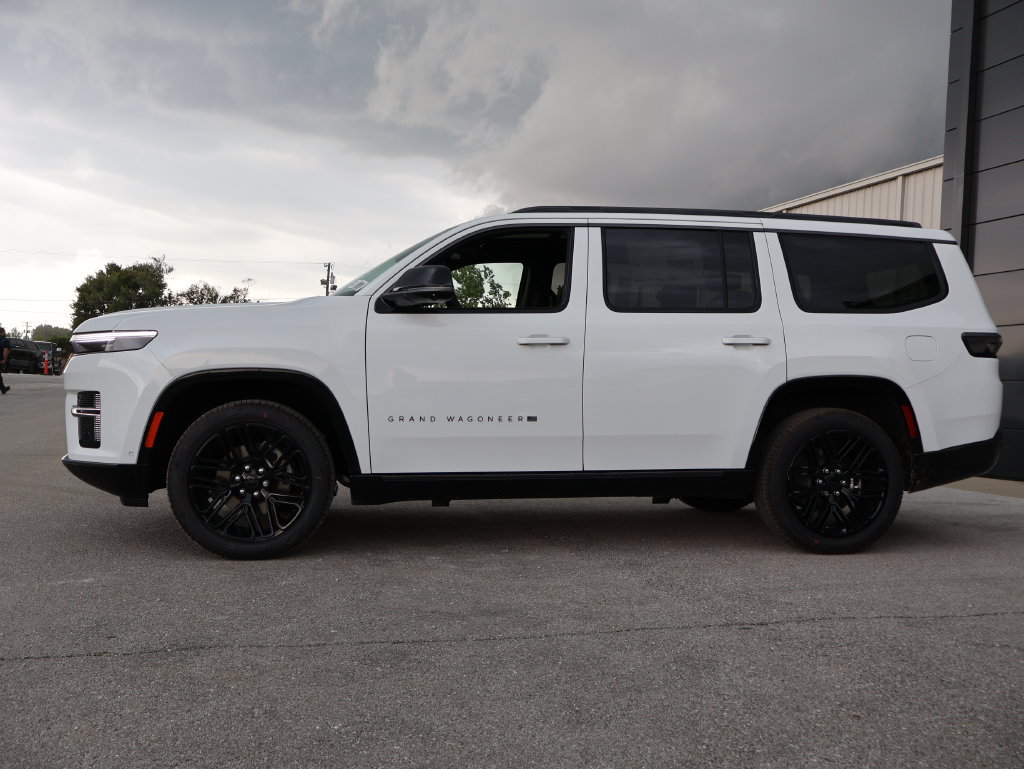 New 2026 Jeep Grand Wagoneer Limited AWD/4WD image 2